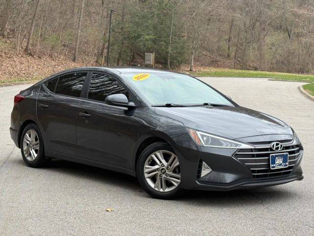 2020 Hyundai Elantra SEL FWD photo