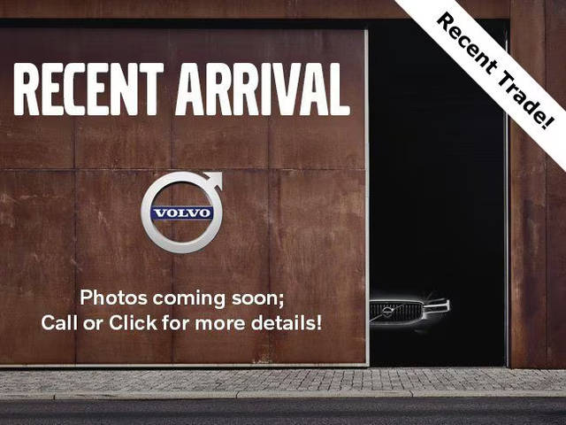 2020 Volvo XC40 Momentum AWD photo