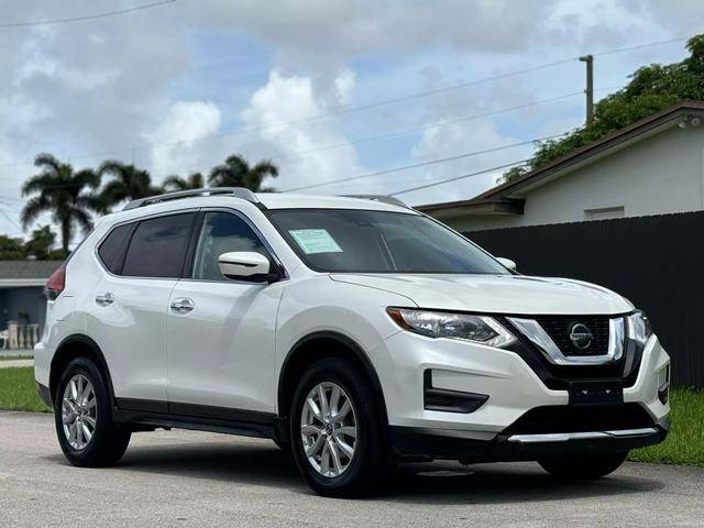 2020 Nissan Rogue SV FWD photo