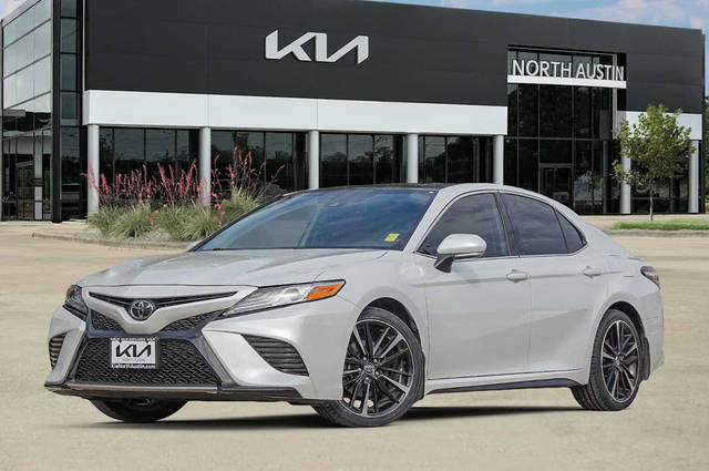 2020 Toyota Camry XSE FWD photo