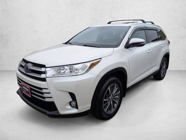 2019 Toyota Highlander XLE AWD photo