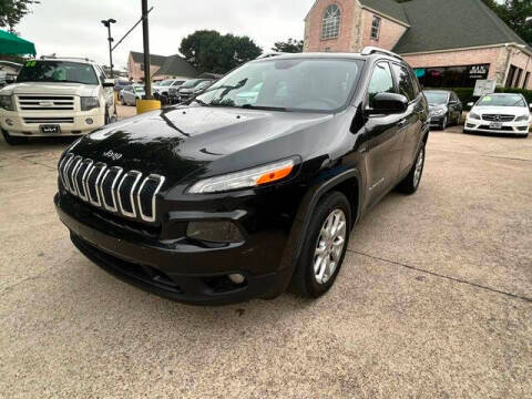 2015 Jeep Cherokee Latitude FWD photo