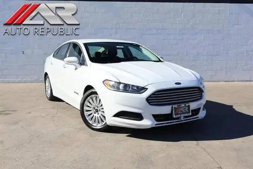 2015 Ford Fusion SE Hybrid FWD photo