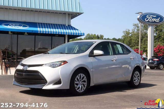 2019 Toyota Corolla LE FWD photo