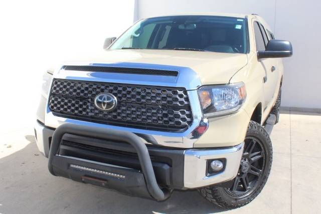 2020 Toyota Tundra SR5 4WD photo