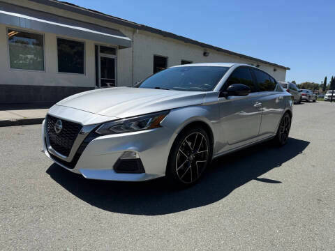 2020 Nissan Altima 2.5 SR FWD photo
