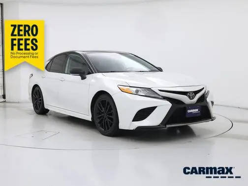 2020 Toyota Camry XSE FWD photo