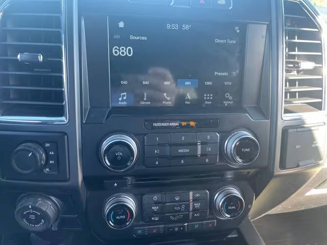 2016 Ford F-150 Lariat 4WD photo