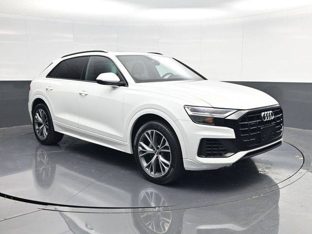 2020 Audi Q8 Premium AWD photo