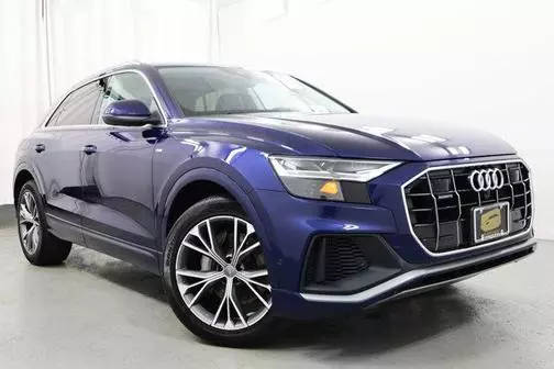 2020 Audi Q8 Premium Plus AWD photo