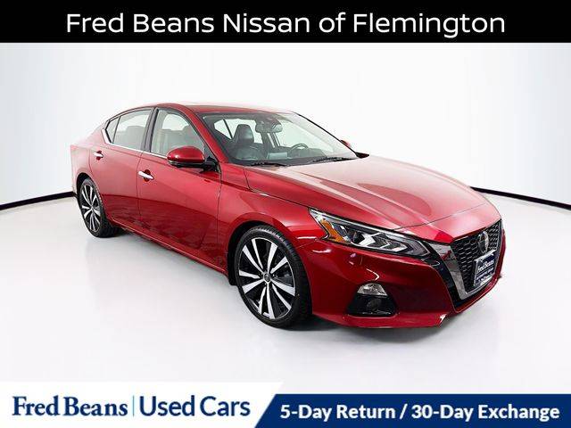 2020 Nissan Altima 2.0 Platinum FWD photo