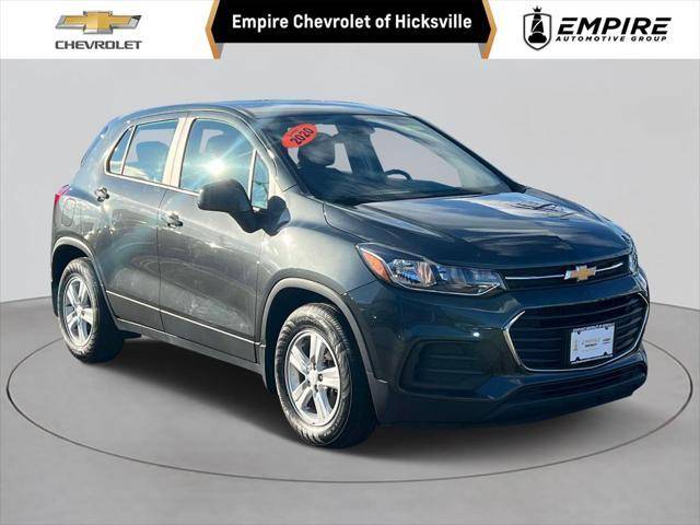 2020 Chevrolet Trax LS FWD photo