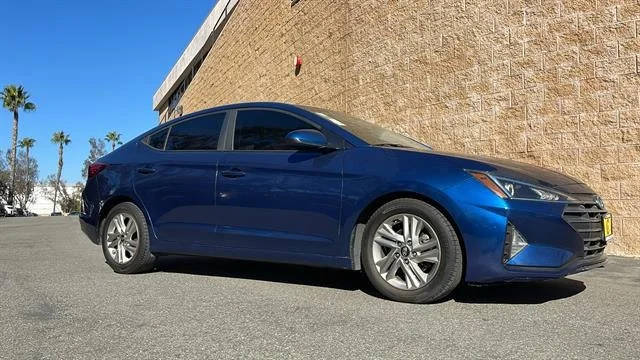 2019 Hyundai Elantra SEL FWD photo