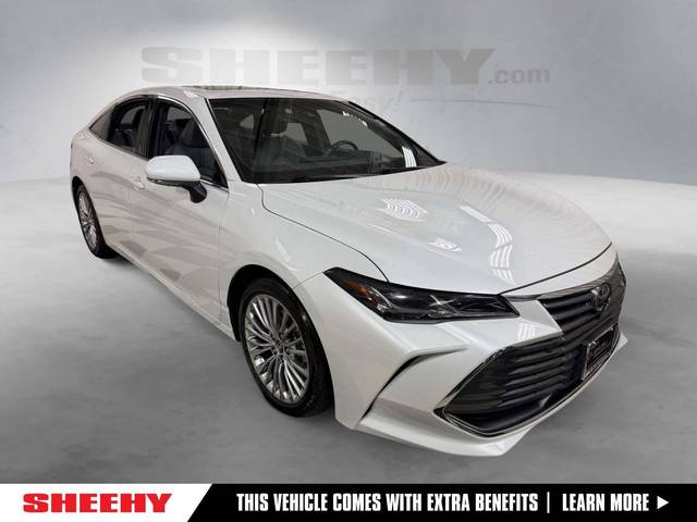 2020 Toyota Avalon Limited FWD photo