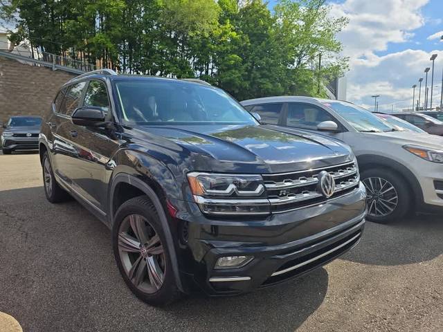 2019 Volkswagen Atlas 3.6L V6 SE w/Technology R-Line AWD photo