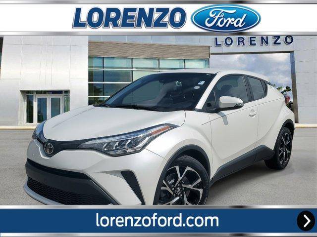 2020 Toyota C-HR XLE FWD photo