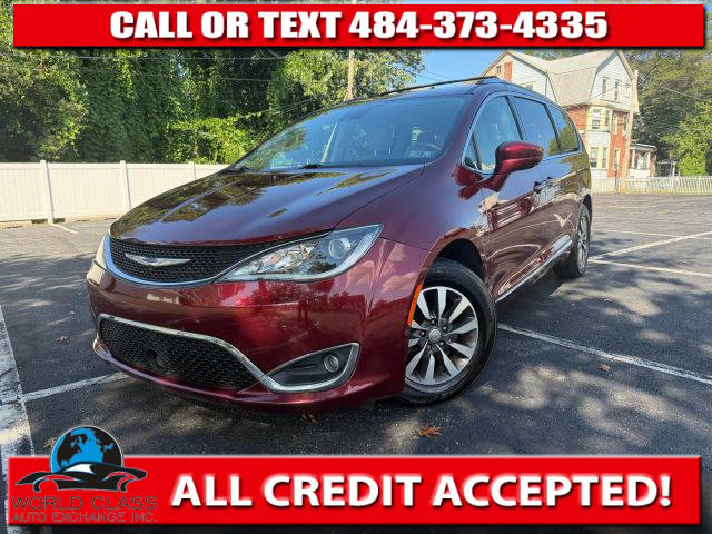 2020 Chrysler Pacifica Minivan Touring L Plus FWD photo