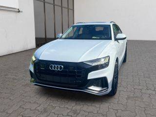 2020 Audi Q8 Prestige AWD photo