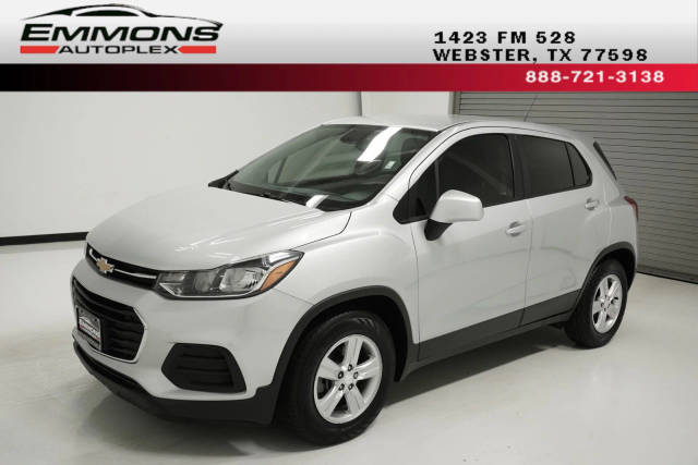 2020 Chevrolet Trax LS FWD photo