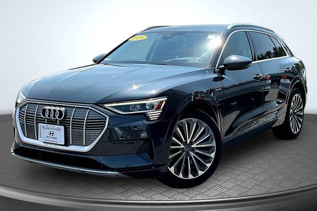 2019 Audi e-tron Prestige AWD photo