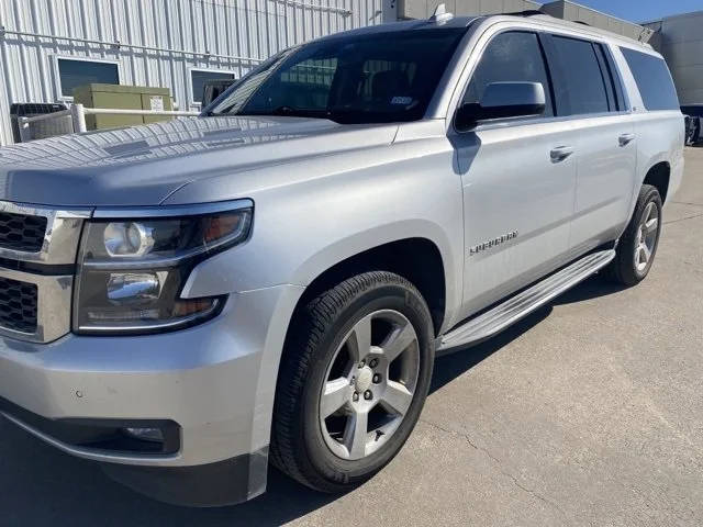 2020 Chevrolet Suburban LT RWD photo