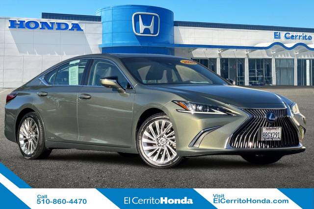 2020 Lexus ES ES 300h Luxury FWD photo