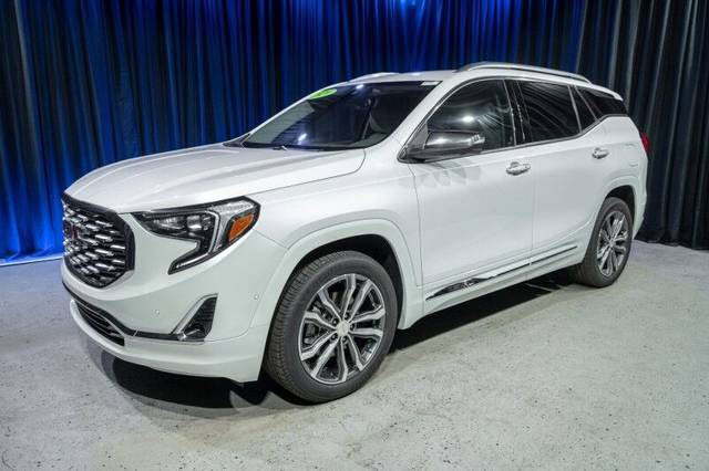 2020 GMC Terrain Denali FWD photo