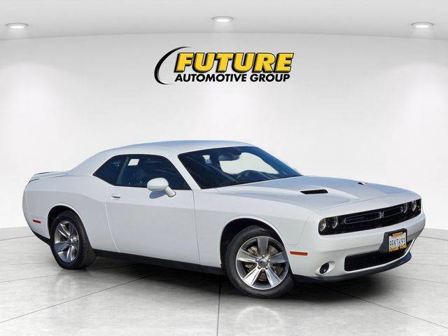 2019 Dodge Challenger SXT RWD photo