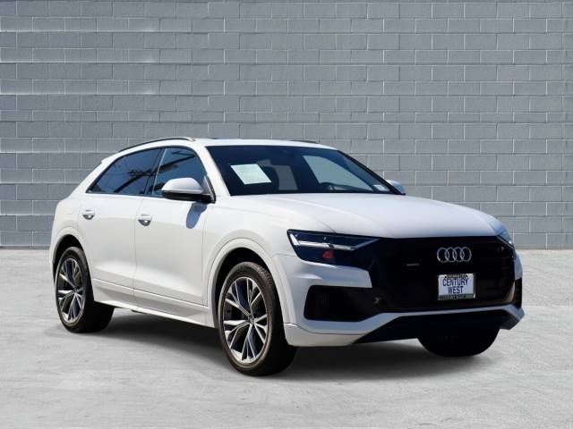 2020 Audi Q8 Premium AWD photo