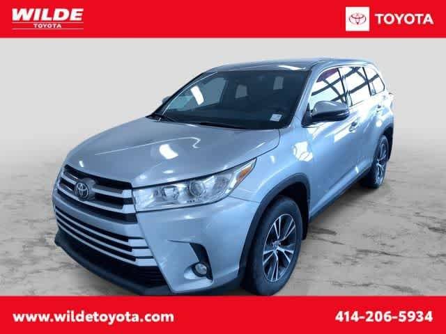 2019 Toyota Highlander LE Plus AWD photo
