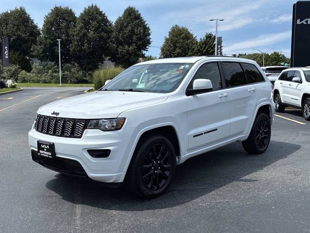 2020 Jeep Grand Cherokee Altitude 4WD photo