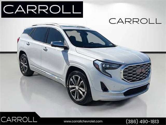 2020 GMC Terrain Denali FWD photo