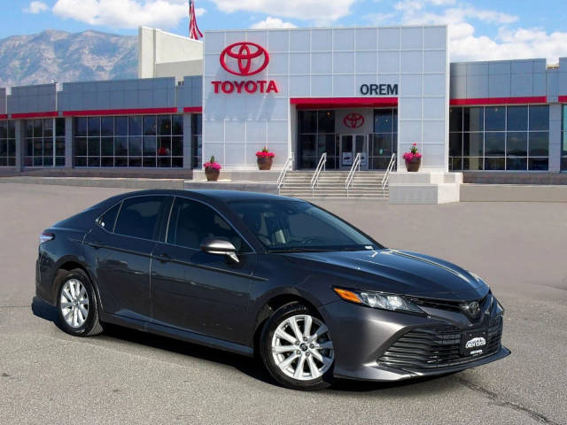2020 Toyota Camry LE FWD photo