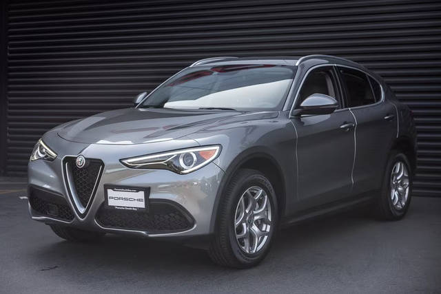 2019 Alfa Romeo Stelvio  RWD photo