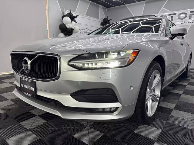 2018 Volvo S90 Momentum AWD photo