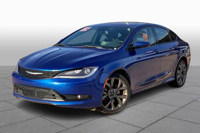 2015 Chrysler 200 S FWD photo