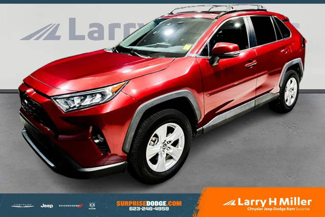 2020 Toyota RAV4 XLE FWD photo