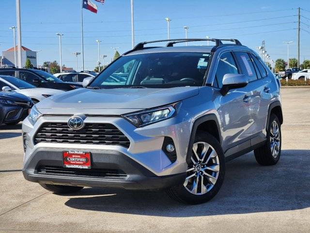 2020 Toyota RAV4 XLE Premium FWD photo