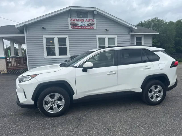 2019 Toyota RAV4 XLE AWD photo