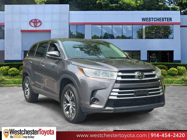 2019 Toyota Highlander LE AWD photo