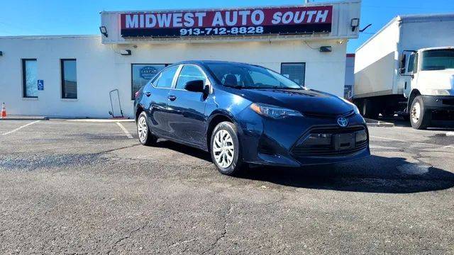 2019 Toyota Corolla LE FWD photo