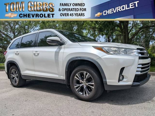 2019 Toyota Highlander LE Plus AWD photo