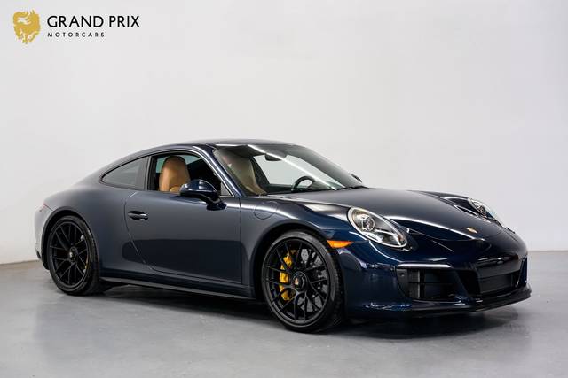 2018 Porsche 911 Carrera GTS RWD photo