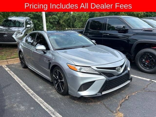 2020 Toyota Camry XSE FWD photo