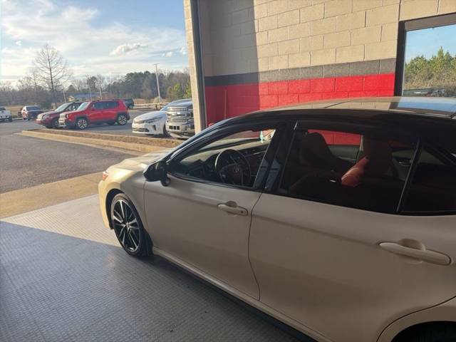 2020 Toyota Camry XSE FWD photo