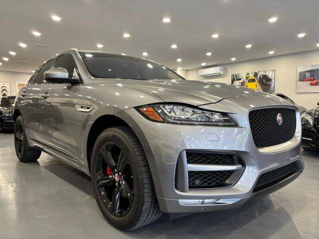 2020 Jaguar F-Pace 25t R-Sport AWD photo
