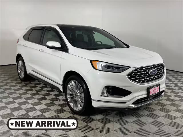 2020 Ford Edge Titanium AWD photo