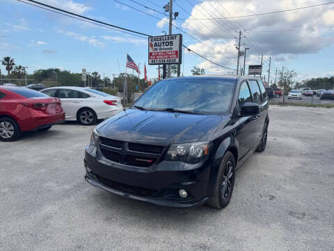 2018 Dodge Grand Caravan SE Plus FWD photo