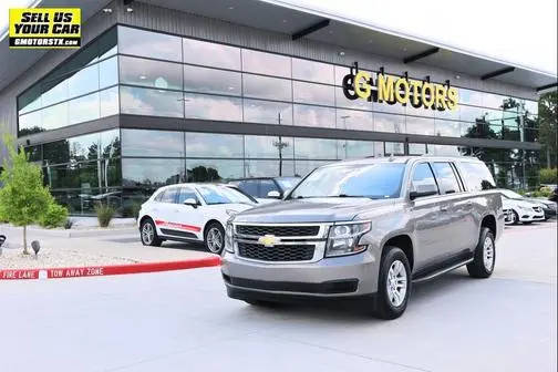 2019 Chevrolet Suburban LT RWD photo