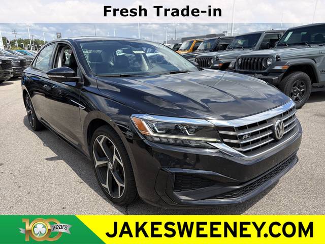 2020 Volkswagen Passat 2.0T R-Line FWD photo